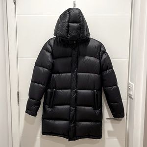 Aritzia Super Puff (Mid length)